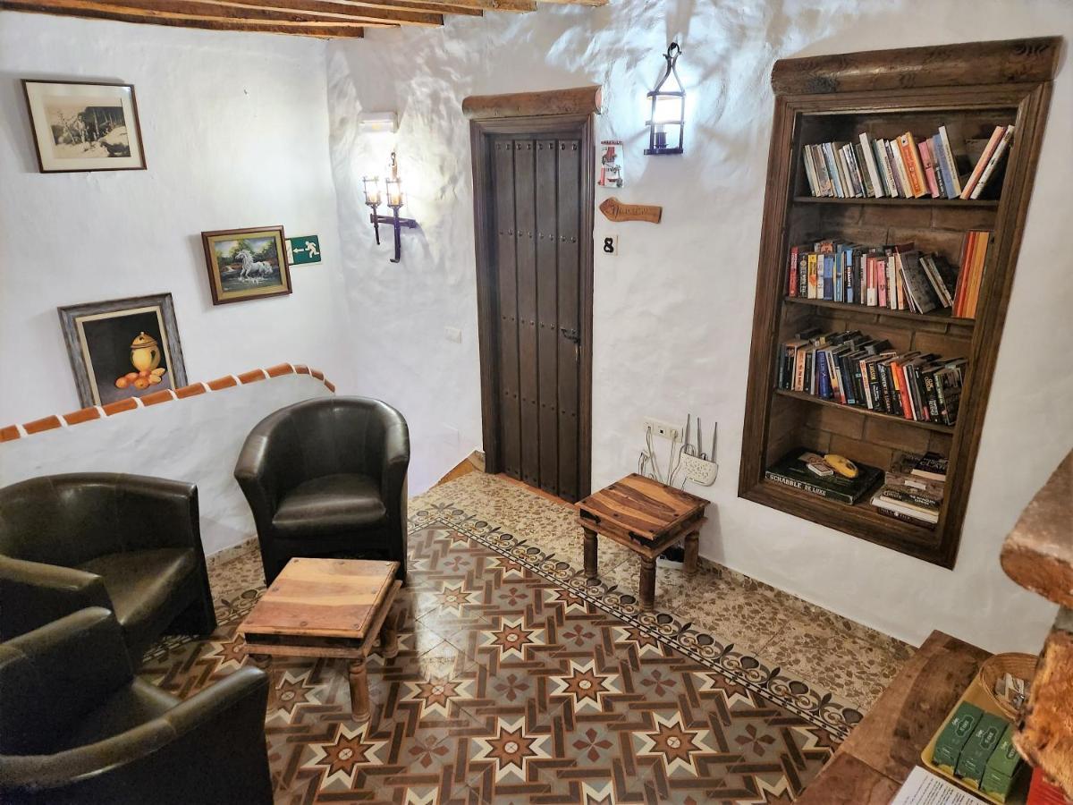 Posada La Plaza Canillas de Albaida Exterior foto